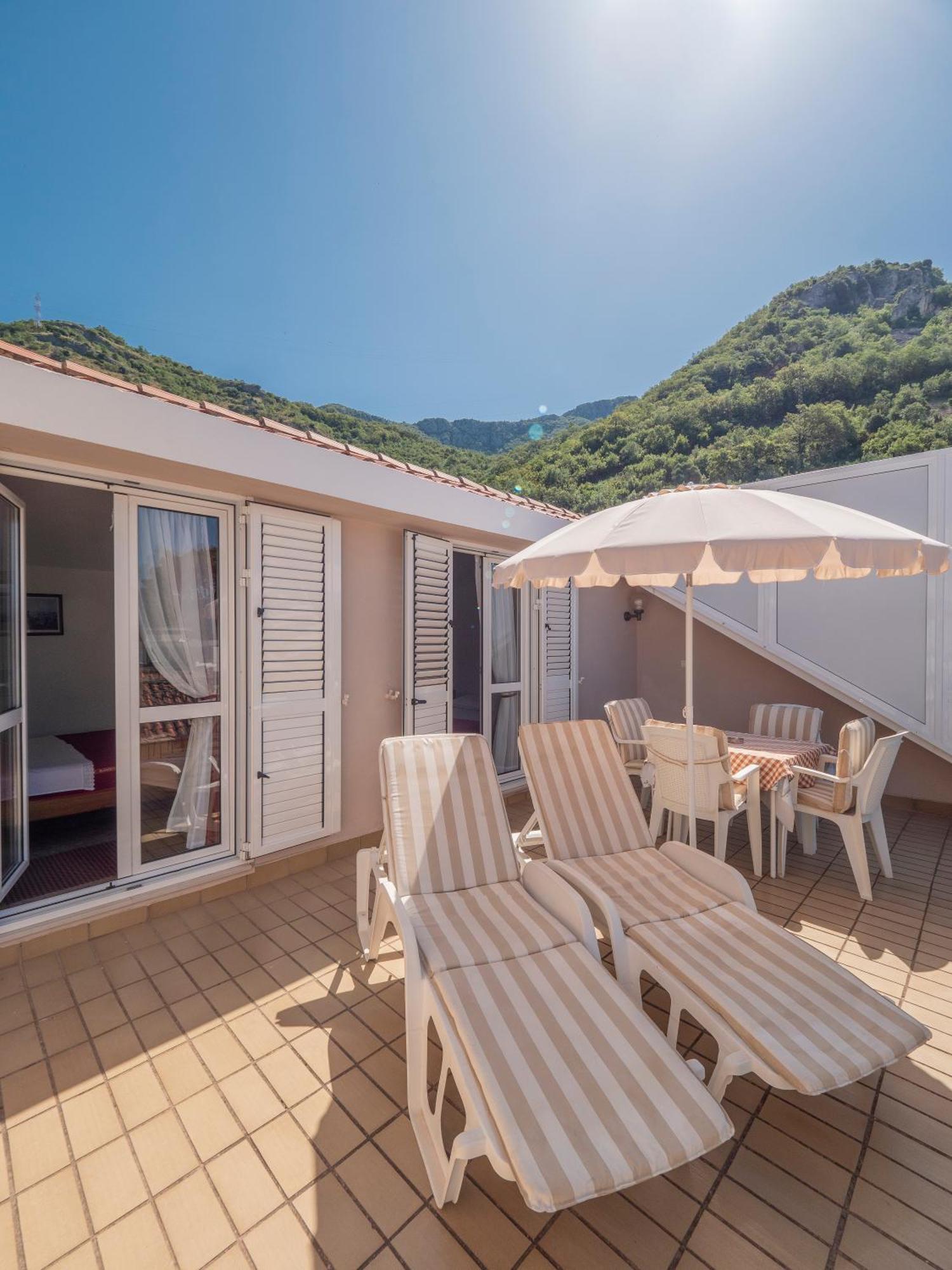 Apartments Marina Sveti Stefan Exterior photo